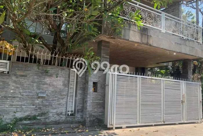 Jual Rumah Luas Megah Dengan View Cantik di Renon, Denpasar Jual Rumah Luas Megah Dengan View Cantik di Renon, Denpasar