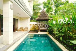 Disewakan! Rumah 3 Kamar Tidur &
3 Kamar Mandi di Tumbak Bayuh, Badung Disewakan! Rumah 3 Kamar Tidur &
3 Kamar Mandi di Tumbak Bayuh, Badung