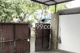 Disewakan! Rumah 3 Kamar Tidur &
3 Kamar Mandi di Renon, Denpasar Disewakan! Rumah 3 Kamar Tidur &
3 Kamar Mandi di Renon, Denpasar