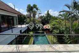 Dijual Rumah Premium dengan Fasilitas Sekitar Komplit di Umalas, Badung Dijual Rumah Premium dengan Fasilitas Sekitar Komplit di Umalas, Badung