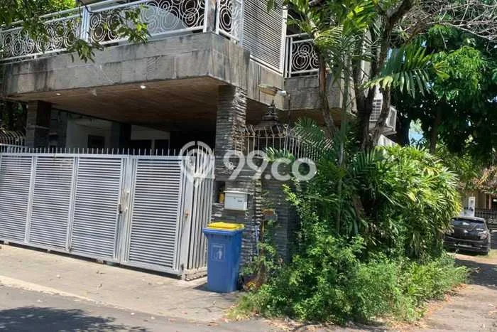 Jual Rumah Luas Megah Dengan View Cantik di Renon, Denpasar Jual Rumah Luas Megah Dengan View Cantik di Renon, Denpasar