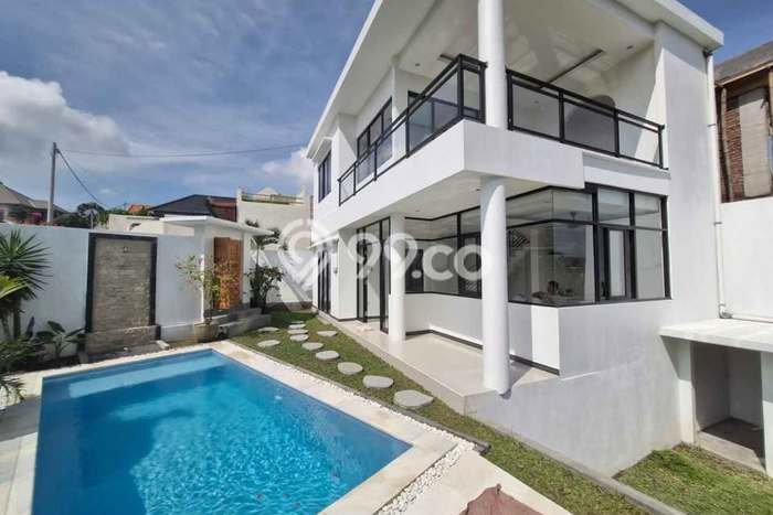 Ready to Use! Premium House LT 225m2 Desain Elegan di Munggu Ready to Use! Premium House LT 225m2 Desain Elegan di Munggu