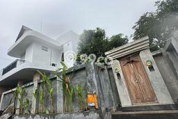 Lokasi strategis! Rumah siap huni disewakan di Kediri LB 150m2 Lokasi strategis! Rumah siap huni disewakan di Kediri LB 150m2