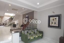 Rumah Disewakan Jakarta Selatan LT 160m2 LB 280m2 Kawasan Pondok Indah Rumah Disewakan Jakarta Selatan LT 160m2 LB 280m2 Kawasan Pondok Indah