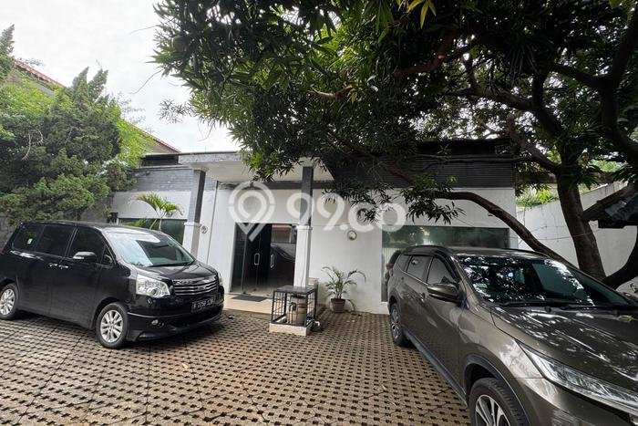 Rumah Mewah Akses Strategis di Jakarta Selatan Rumah Mewah Akses Strategis di Jakarta Selatan