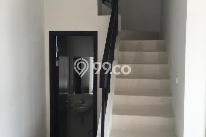 Rumah Mewah LB 84m2 Siap Pakai Desain Elegan di BSD Eminent, Tangerang Rumah Mewah LB 84m2 Siap Pakai Desain Elegan di BSD Eminent, Tangerang