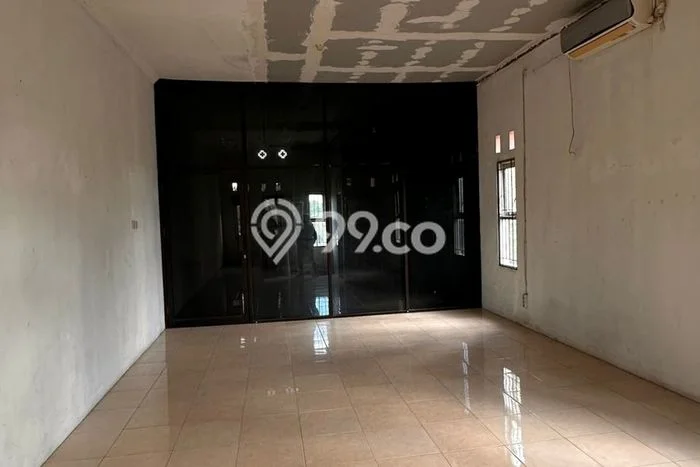 Ruko Kawasan Bisnis Kawasan Banjarbaru Utara, Luas 486m², Ramai Ruko Kawasan Bisnis Kawasan Banjarbaru Utara, Luas 486m², Ramai