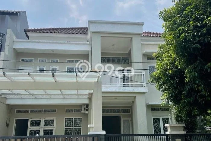 Lokasi strategis! Rumah siap pakai dikontrakkan di Rawalumbu LB 400m2 Lokasi strategis! Rumah siap pakai dikontrakkan di Rawalumbu LB 400m2