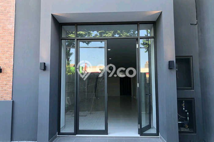 Untuk Dijual! Ruko di Surabaya Kota Surabaya LT 125m2 / LB 300m2 Kawasan Strategis Untuk Dijual! Ruko di Surabaya Kota Surabaya LT 125m2 / LB 300m2 Kawasan Strategis