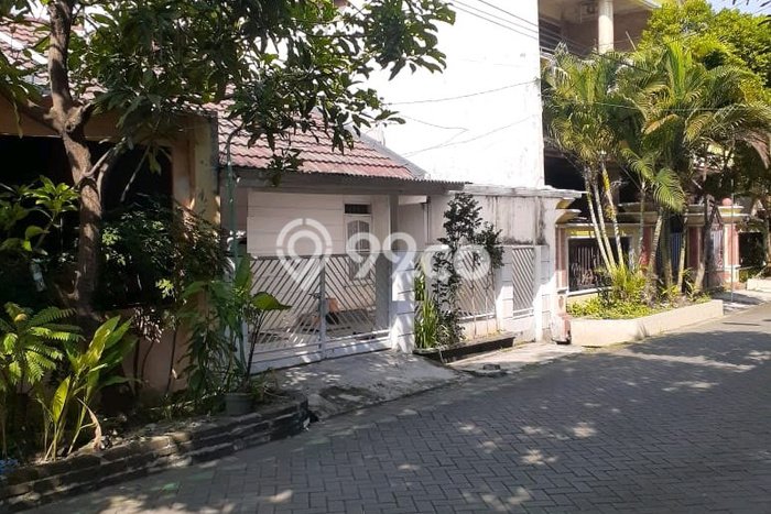 Rumah Luas Asri 2 KT Siap Pakai di Surabaya Kota Surabaya Rumah Luas Asri 2 KT Siap Pakai di Surabaya Kota Surabaya
