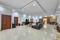 Jual Rumah Mewah Elegan Dengan View Eksklusif di Villa Melati Mas, Tangerang Selatan Jual Rumah Mewah Elegan Dengan View Eksklusif di Villa Melati Mas, Tangerang Selatan