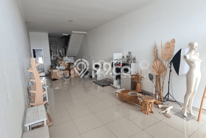 Area Ramai! Ruko Dijual di Lengkong untuk Bisnis Luas Bangunan 180m2 Area Ramai! Ruko Dijual di Lengkong untuk Bisnis Luas Bangunan 180m2