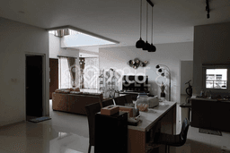 For Sale! Premium House LT 290m2 Desain Elegan di Turangga For Sale! Premium House LT 290m2 Desain Elegan di Turangga