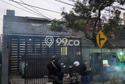 Lokasi strategis! Rumah siap pakai disewakan di Makasar LB 200m2 Lokasi strategis! Rumah siap pakai disewakan di Makasar LB 200m2