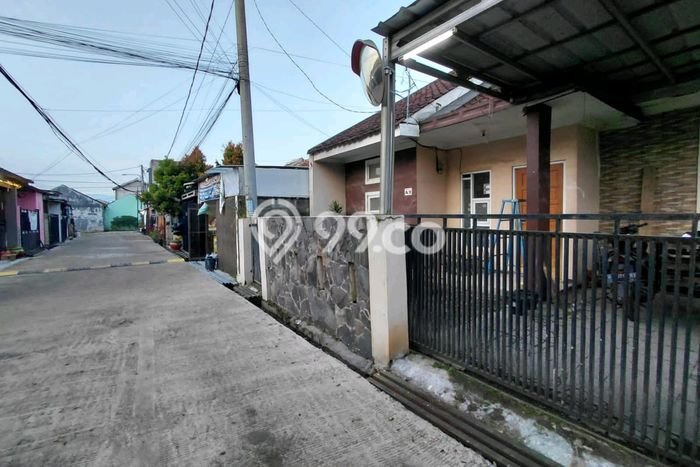 Dijual Hunian Rumah Terawat 2 Kamar di Kopo, Bandung Dijual Hunian Rumah Terawat 2 Kamar di Kopo, Bandung