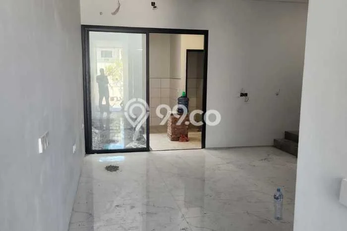 Jual Rumah Minimalis Bagus Punya 4 KT di Rungkut Surabaya SHM Jual Rumah Minimalis Bagus Punya 4 KT di Rungkut Surabaya SHM