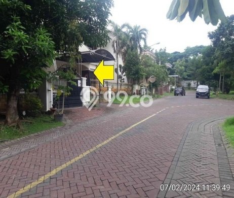 Dijual Hunian Mewah dengan Fasilitas Sekitar Lengkap di Dukuh Pakis, Surabaya Dijual Hunian Mewah dengan Fasilitas Sekitar Lengkap di Dukuh Pakis, Surabaya