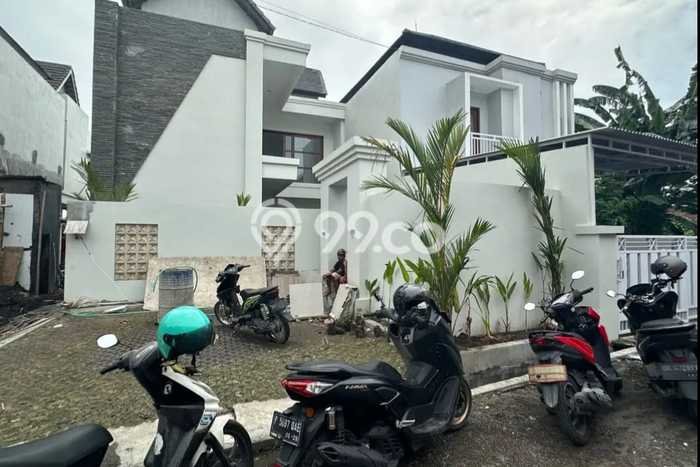 HARGA MENARIK! Vila Kawasan , Luas 150m2m², Kawasan Tenang dan nyaman HARGA MENARIK! Vila Kawasan , Luas 150m2m², Kawasan Tenang dan nyaman
