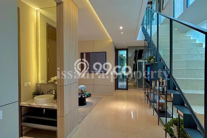 Hunian Elit LB 398m2 Siap Huni Desain Elegan di BSD City, Tangerang Hunian Elit LB 398m2 Siap Huni Desain Elegan di BSD City, Tangerang