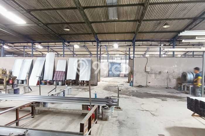 Gudang untuk Disewa di Pusat Bandung Luas Bangunan 1500m2 Gudang untuk Disewa di Pusat Bandung Luas Bangunan 1500m2