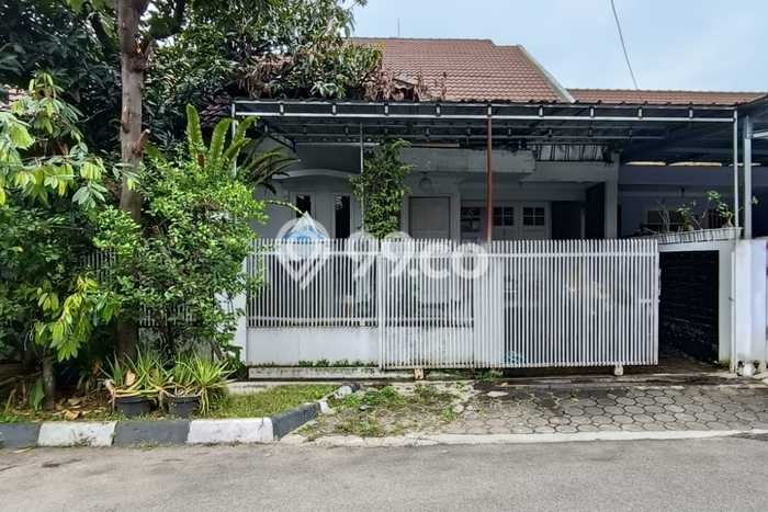Dijual Rumah Strategis Bagus Punya 5 KT di Antapani Bandung SHM Dijual Rumah Strategis Bagus Punya 5 KT di Antapani Bandung SHM