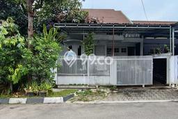 Dijual Rumah Strategis Bagus Punya 5 KT di Antapani Bandung SHM Dijual Rumah Strategis Bagus Punya 5 KT di Antapani Bandung SHM