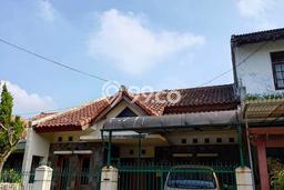 For Sale! Luxury House LT 155m2 Desain Modern di Sumurbandung For Sale! Luxury House LT 155m2 Desain Modern di Sumurbandung