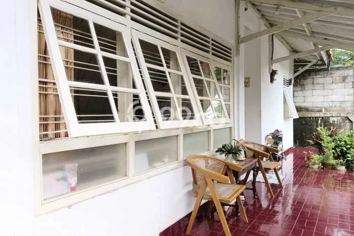 Dijual Segera Kost 8 Kamar, 7 Kamar Mandi di Beji, Depok, Luas 300m2 Dijual Segera Kost 8 Kamar, 7 Kamar Mandi di Beji, Depok, Luas 300m2