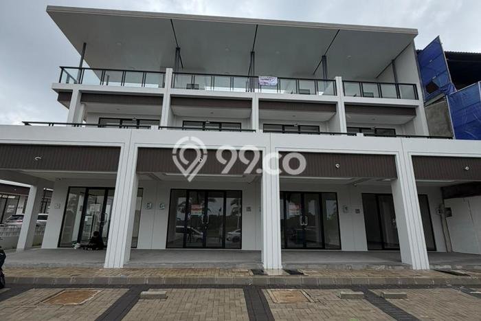 Ruko disewakan di Serpong Tangerang Selatan dengan luas bangunan 141m2 Ruko disewakan di Serpong Tangerang Selatan dengan luas bangunan 141m2
