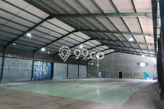 Gudang Disewa di Tangerang dengan LB 690m2 Area Komersial Ramai Gudang Disewa di Tangerang dengan LB 690m2 Area Komersial Ramai