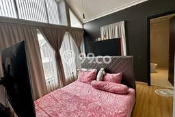 Ready to Use! Premium House LT 162m2 Desain Elegan di BSD Ready to Use! Premium House LT 162m2 Desain Elegan di BSD