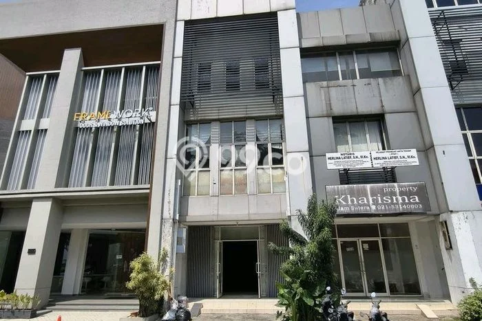 Untuk Disewa Ruko di Serpong Utara Tangerang Selatan LT 90m2, LB 237m2 Untuk Disewa Ruko di Serpong Utara Tangerang Selatan LT 90m2, LB 237m2