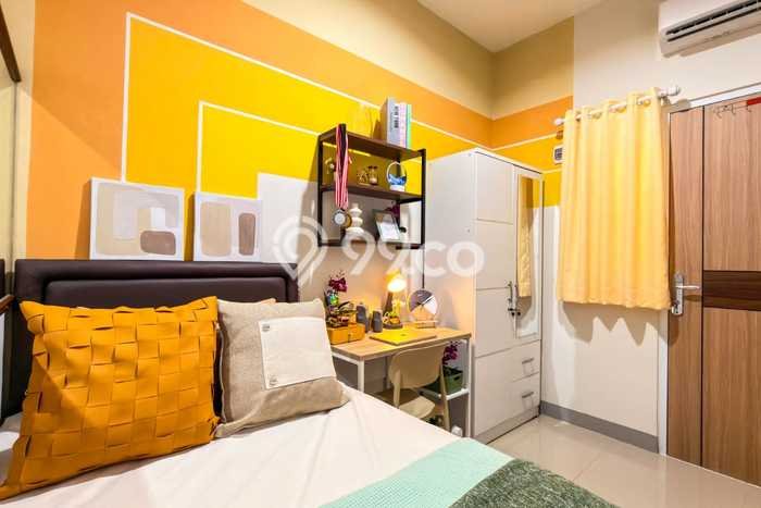 Kost Dijual di Tanjung Duren dengan 24 KT dan Luas 346m2 Kost Dijual di Tanjung Duren dengan 24 KT dan Luas 346m2