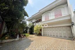 Rumah Luxury Modern Tanpa Renovasi di Pejaten Jakarta Selatan Rumah Luxury Modern Tanpa Renovasi di Pejaten Jakarta Selatan