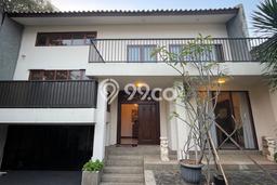 Jarang Ada! Rumah Sewa 4 Kamar Nyaman Siap Huni Kemang Jarang Ada! Rumah Sewa 4 Kamar Nyaman Siap Huni Kemang