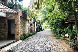 Rumah Elit LB 632m2 Siap Huni Desain Elegan di Lebak Bulus, Jakarta Selatan Rumah Elit LB 632m2 Siap Huni Desain Elegan di Lebak Bulus, Jakarta Selatan