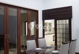 Lokasi strategis! Rumah siap huni dikontrakkan di Kebayoran Baru LB 650m2 Lokasi strategis! Rumah siap huni dikontrakkan di Kebayoran Baru LB 650m2