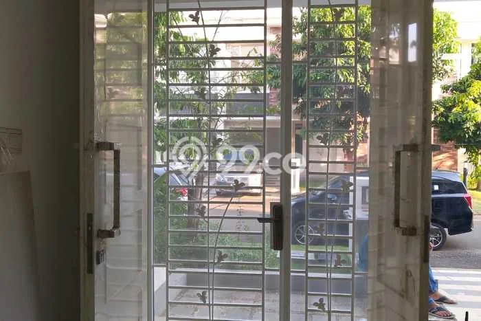For Sale! Luxury House LT 120m2 Desain Elegan di Gading Serpong For Sale! Luxury House LT 120m2 Desain Elegan di Gading Serpong