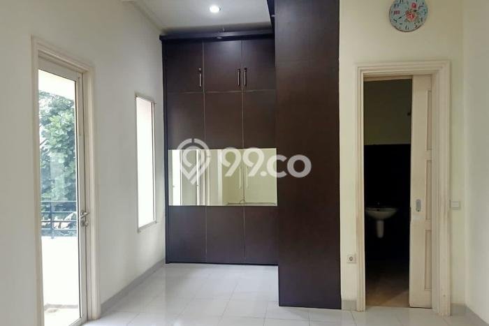 Dijual Rumah Luas Megah Dengan View Cantik di Gading Serpong, Tangerang Dijual Rumah Luas Megah Dengan View Cantik di Gading Serpong, Tangerang