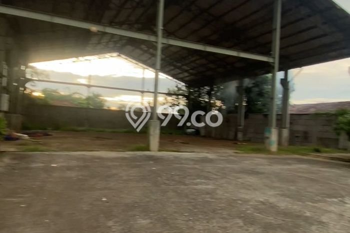 Gudang paling strategis disewakan di Legok Tangerang Gudang paling strategis disewakan di Legok Tangerang