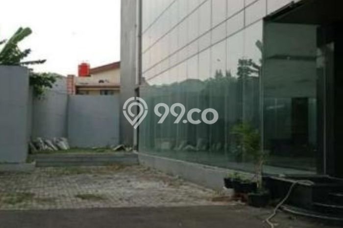 Unit Kantor Dijual di Jakarta Selatan LT 710m2 & LB 2224m2 Unit Kantor Dijual di Jakarta Selatan LT 710m2 & LB 2224m2