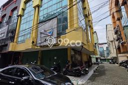 Ruko Disewa di Jakarta Utara dengan LB 700m2 Area Komersial Ramai Ruko Disewa di Jakarta Utara dengan LB 700m2 Area Komersial Ramai