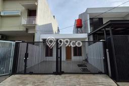 Disewakan! Rumah 2 Kamar Tidur &
1 Kamar Mandi di Sunter, Jakarta Utara Disewakan! Rumah 2 Kamar Tidur &
1 Kamar Mandi di Sunter, Jakarta Utara