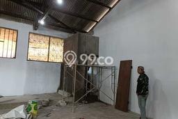 Disewakan Gudang di Kawasan Ramai Penggilingan Luas 180m2 Disewakan Gudang di Kawasan Ramai Penggilingan Luas 180m2
