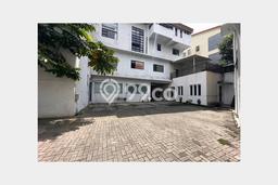 Unit Kantor disewakan di Kebayoran Baru Jakarta Selatan dengan LT 1237m2 / LB 1849m2 Unit Kantor disewakan di Kebayoran Baru Jakarta Selatan dengan LT 1237m2 / LB 1849m2