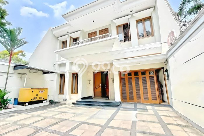 Siap Huni Hunian Elit 5 Kamar di Menteng Dekat ke Mana Pun Siap Huni Hunian Elit 5 Kamar di Menteng Dekat ke Mana Pun