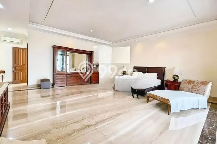 Siap Huni Hunian Elit 5 Kamar di Menteng Dekat ke Mana Pun Siap Huni Hunian Elit 5 Kamar di Menteng Dekat ke Mana Pun