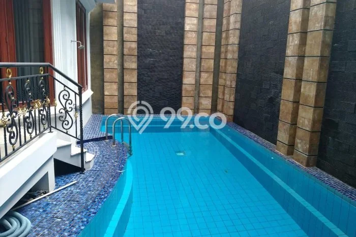 Sewa Rumah Strategis di Pondok Indah LT 350m2 / LB 600m2 Siap Huni Sewa Rumah Strategis di Pondok Indah LT 350m2 / LB 600m2 Siap Huni