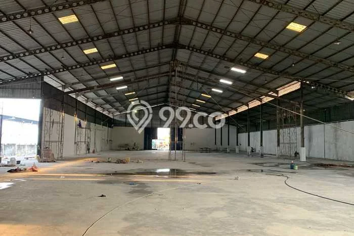 Disewakan Gudang di Kawasan Ramai Kalianak Luas 3000m2 Disewakan Gudang di Kawasan Ramai Kalianak Luas 3000m2