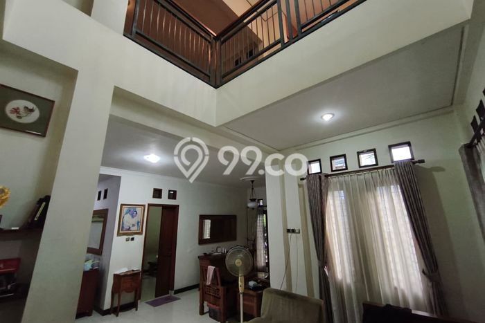 Dijual Hunian Rumah Terawat 5 Kamar di Bekasi Kota, Bekasi Dijual Hunian Rumah Terawat 5 Kamar di Bekasi Kota, Bekasi